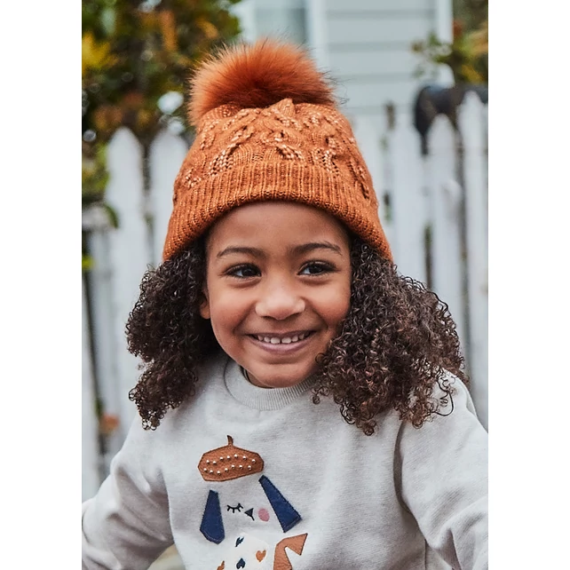 Mayoral szőrmebojtos kötött sapka 