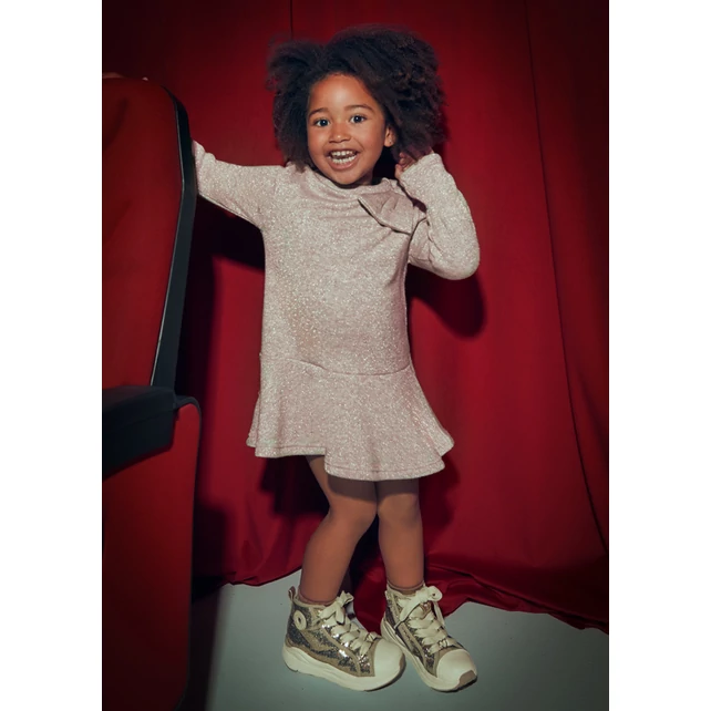 Mayoral meseszép vállán masnis csillogó ruha 2025 TÉL