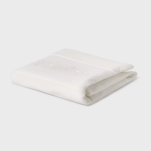 Mayoral csodaszép fehér virágmintás plüss takaró 2025 TÉL