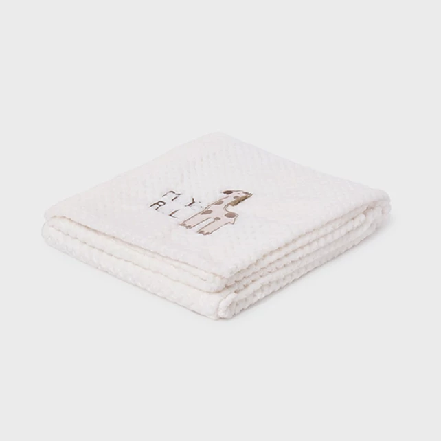 Mayoral állatkás törtfehér szőrmés takaró 2025 TÉL