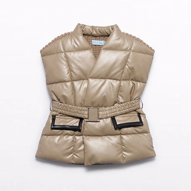 Abel&lula egyedi fazonú hátul kötött steppelt mellény 2025 TÉL