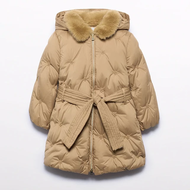 Abel&lula álomszép hosszú szőrmés télikabát 2025 TÉL Abel&lula álomszép hosszú szőrmés télikabát 2025 TÉL