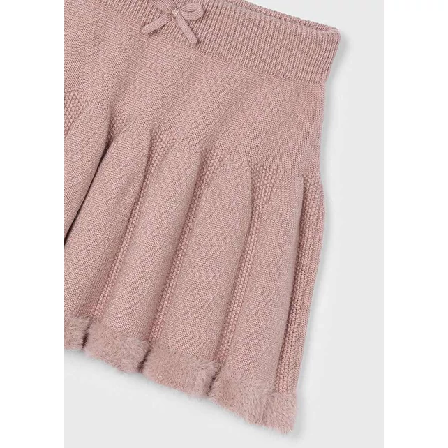 Mayoral pihe-puha kötött szoknya szőrme díszítéssel 2025 TÉL Mayoral pihe-puha kötött szoknya szőrme díszítéssel 2025 TÉL