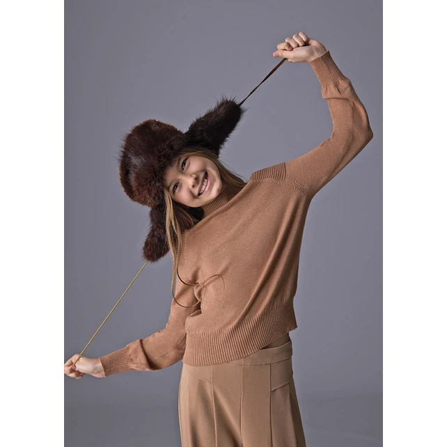 Mayoral vállain kivágott kötött pulóver 2025 TÉL Mayoral vállain kivágott kötött pulóver 2025 TÉL