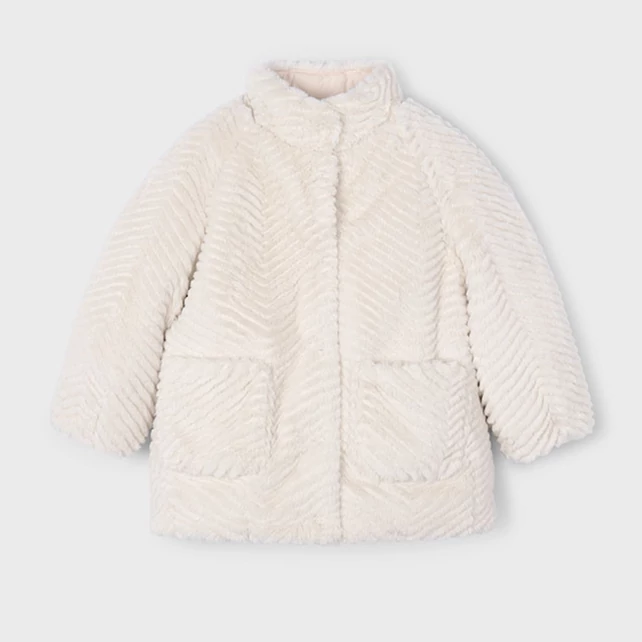 Mayoral pihe-puha csinos szőrmekabát 2025 TÉL Mayoral pihe-puha csinos szőrmekabát 2025 TÉL