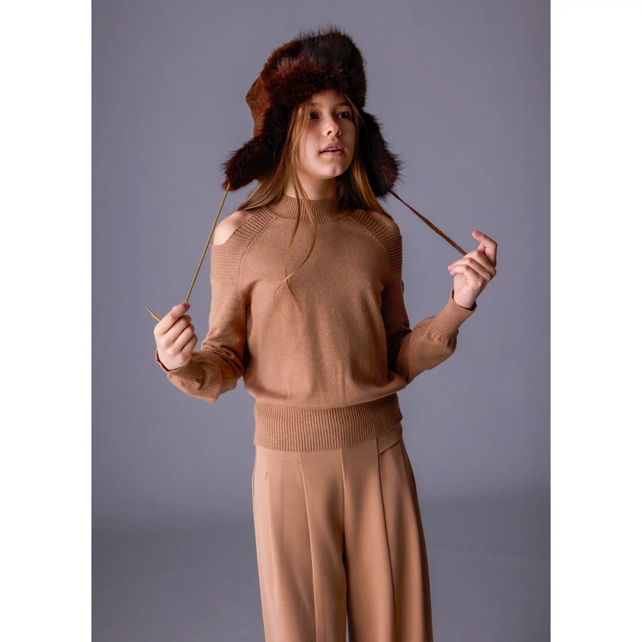 Mayoral vállain kivágott kötött pulóver 2025 TÉL Mayoral vállain kivágott kötött pulóver 2025 TÉL